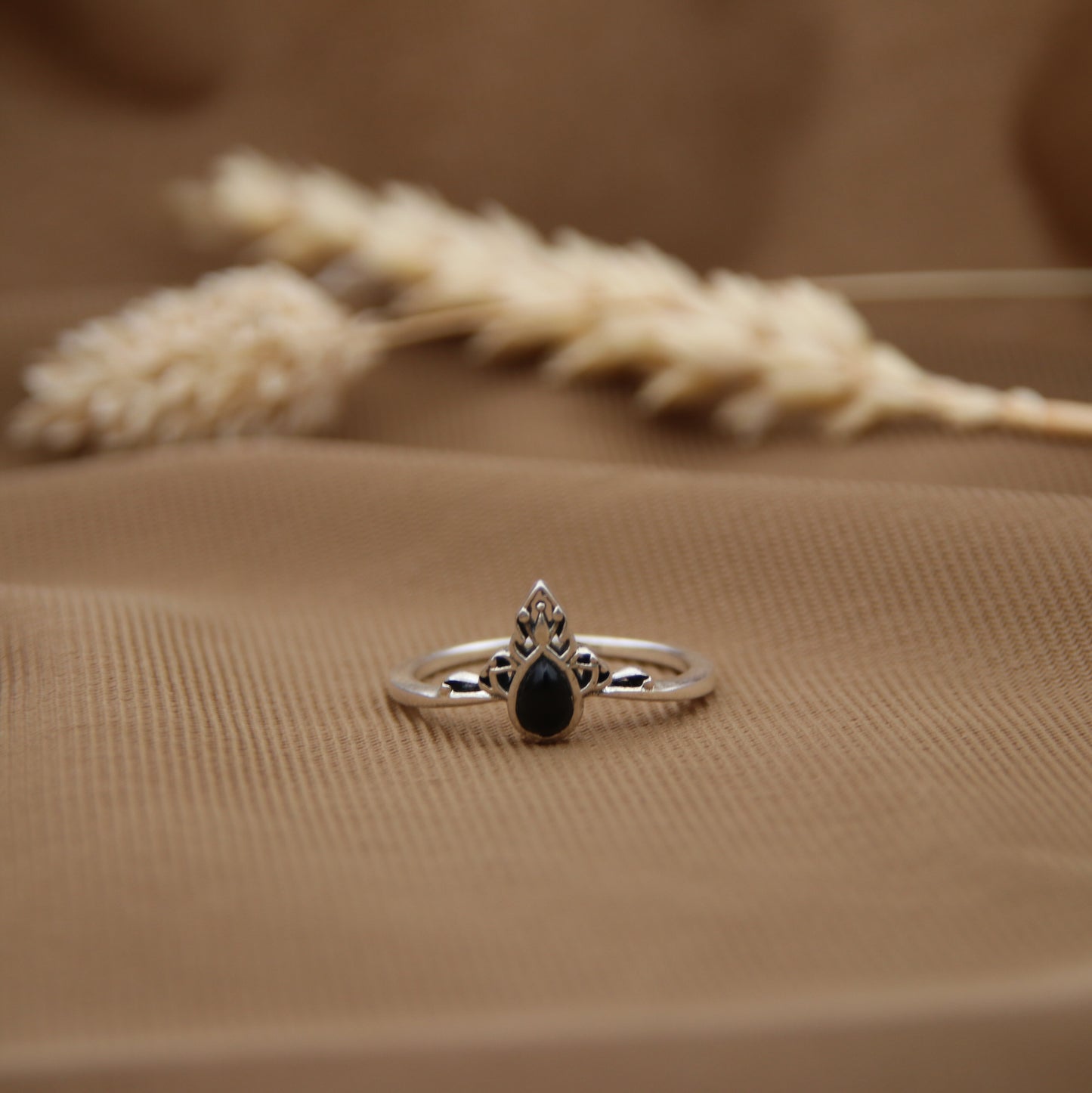 Sterling Silver Majestic Curves Ring – Black Onyx