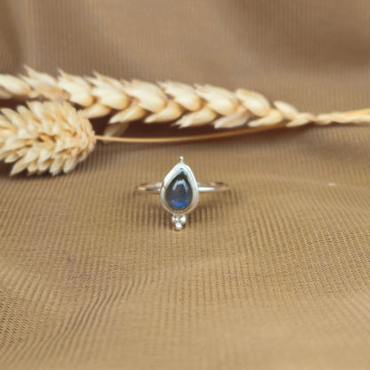 Sterling Silver Tiny Queen Ring - Labradorite