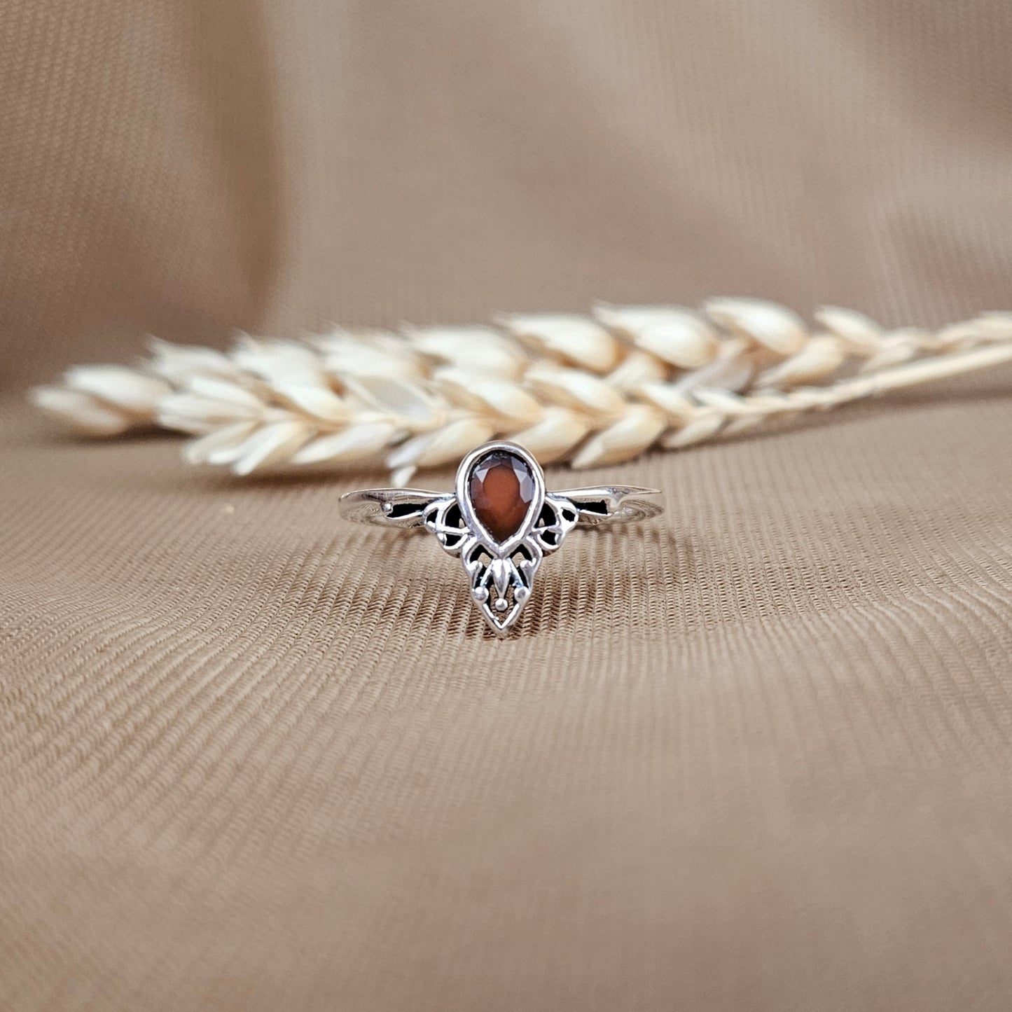 Sterling Silver Majestic Curves Ring – Carnelian