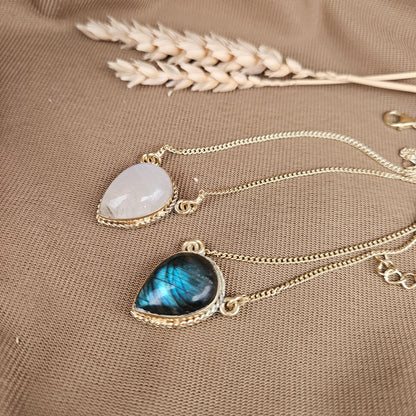 Collier en or vermeil 14 carats avec labradorite en forme de larme