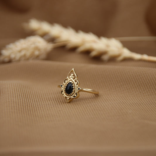 14K Gold Vermeil Delicate Silhouette Ring Black Onyx