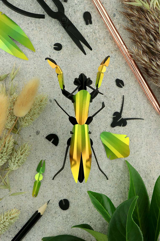 Paper Praying Mantis - Mango Green
