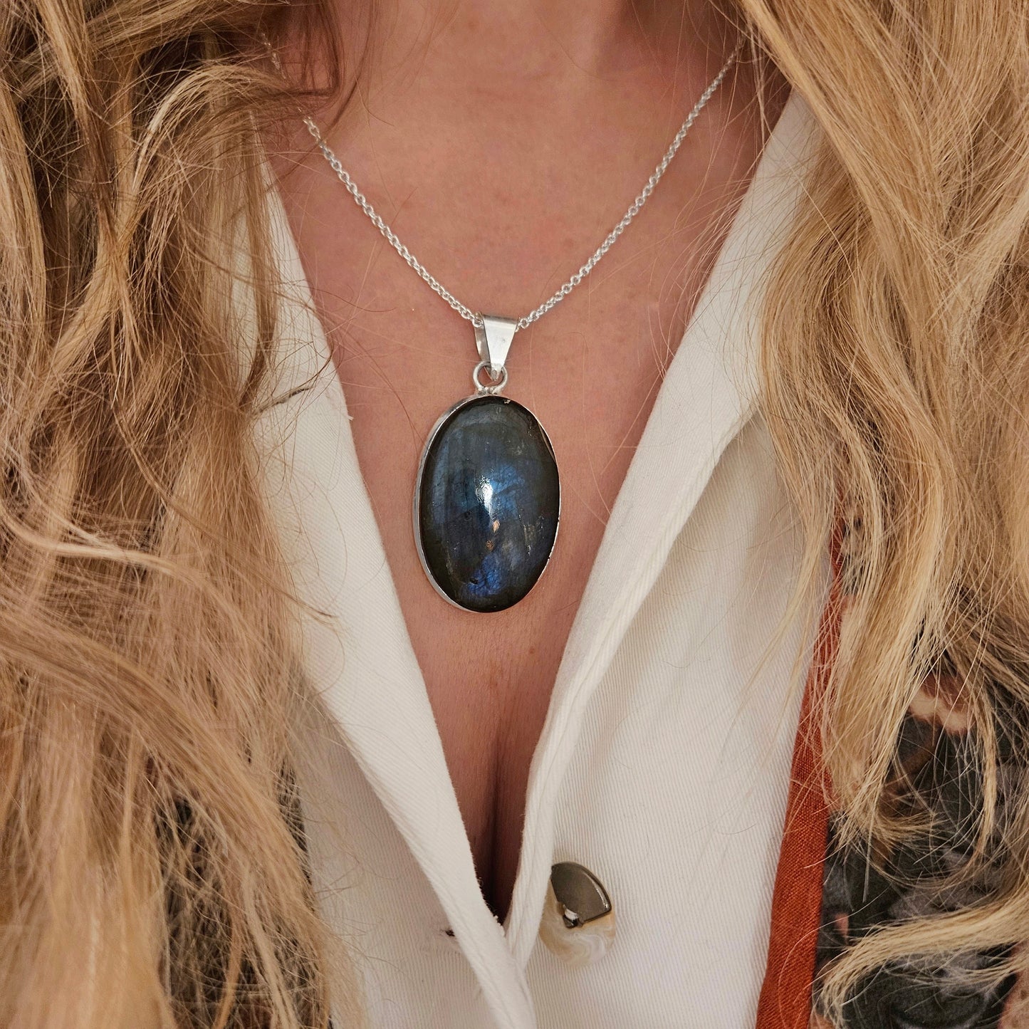 Sterling Silver Oval Labradorite Pendant