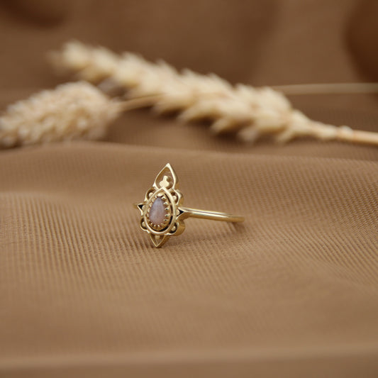 14K Gold Vermeil Delicate Silhouette Ring Peach Moonstone