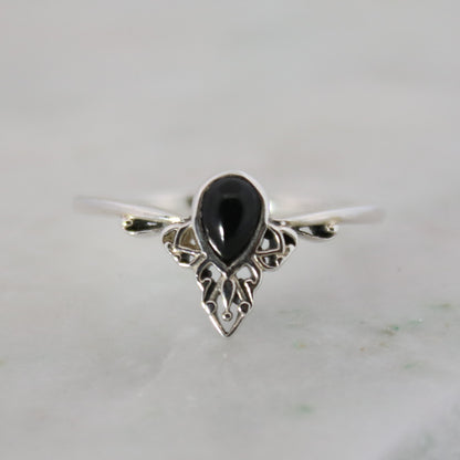 Sterling Silver Majestic Curves Ring – Black Onyx