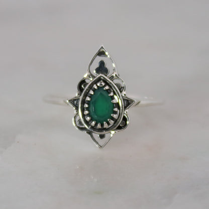 Sterling Silver Delicate Silhouette Ring Green Onyx 